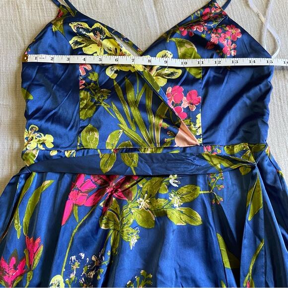 NWOT Lulus Still the One Blue Floral Print Satin Maxi Dress - Picture 7 of 9